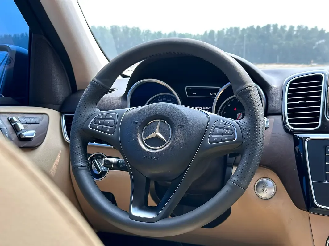 Mercedes-Benz GLE-Class 400 4MATIC 9G-TRONIC (333 hp) - 13