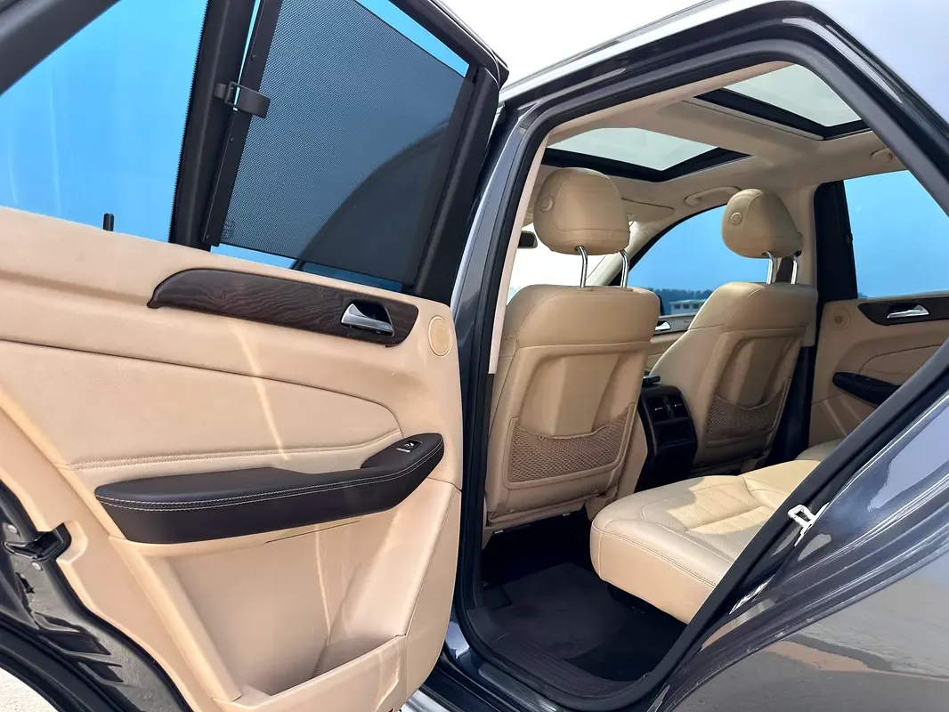 Mercedes-Benz GLE-Class 400 4MATIC 9G-TRONIC (333 hp) - 14
