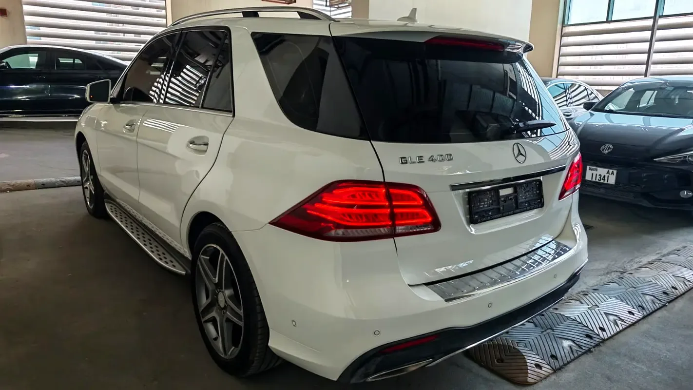 Mercedes-Benz GLE-Class 400 4MATIC 9G-TRONIC (333 حصان) - 3