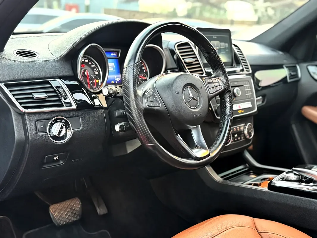 Mercedes-Benz GLE-Class 400 4MATIC 9G-TRONIC (333 hp) - 13
