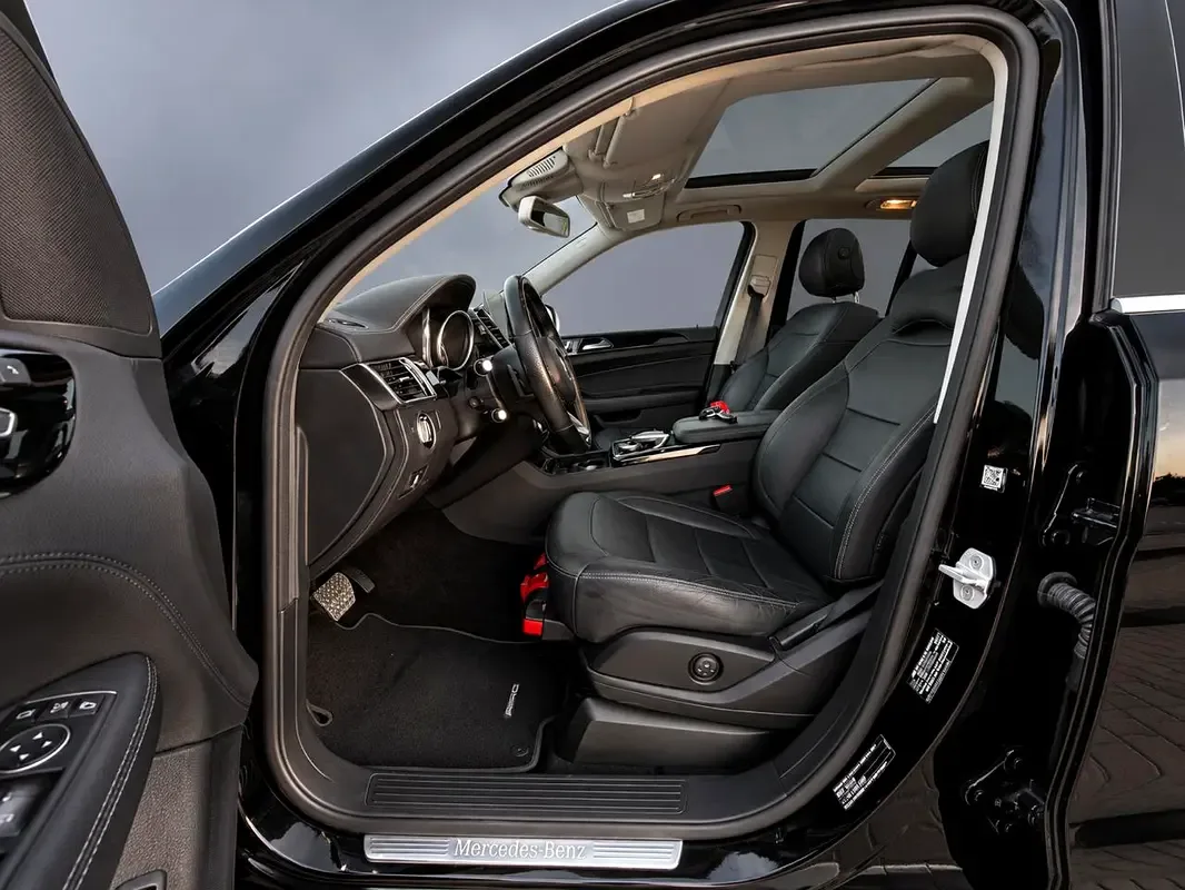 Mercedes-Benz GLE-Class 400 4MATIC 9G-TRONIC (333 حصان) - 11
