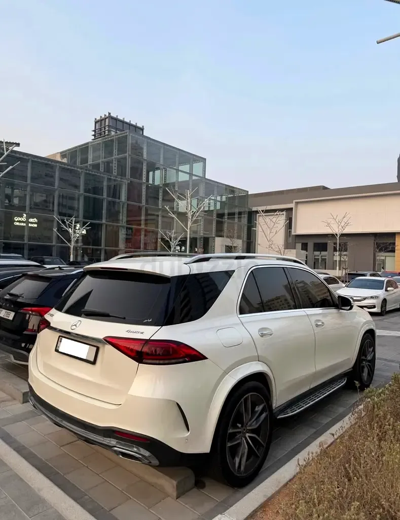 Mercedes-Benz GLE-Class 450 9G-Tronic 4Matic (367 حصان) - 4
