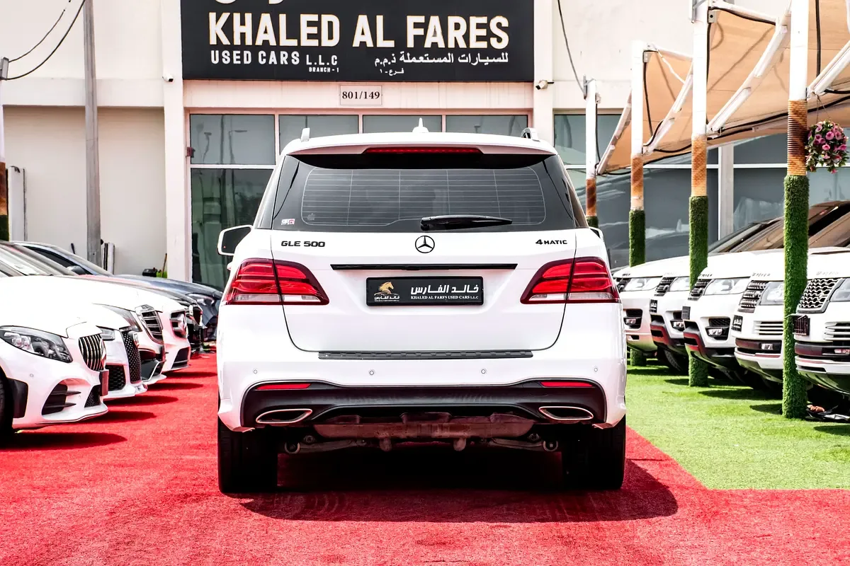 Mercedes-Benz GLE-Class 500 4MATIC 9G-TRONIC (435 حصان) - 17