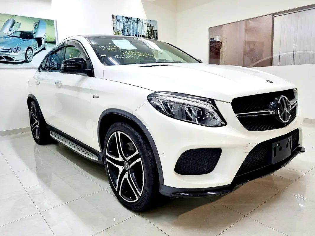 Mercedes-Benz GLE Coupe 3.0 AT 4WD (367 حصان) - 3