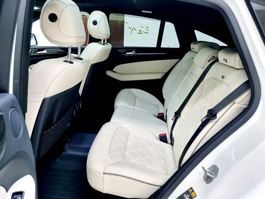 Mercedes-Benz GLE Coupe 3.0 AT 4WD (367 حصان) - 15