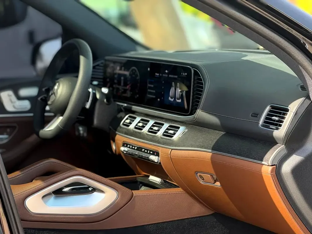 Mercedes-Benz GLS 3.0 AMT 4WD (381 حصان) - 8