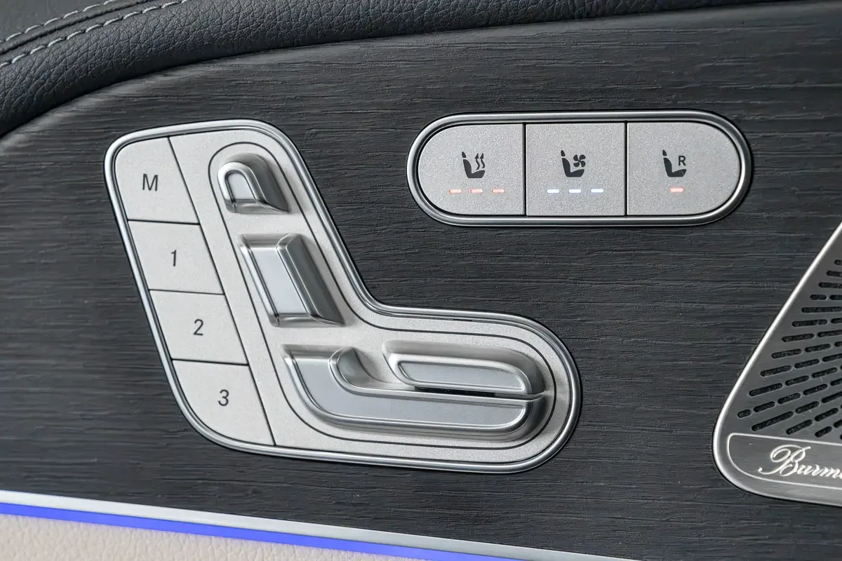 Mercedes-Benz GLS 3.0 AMT 4WD (381 حصان) - 17