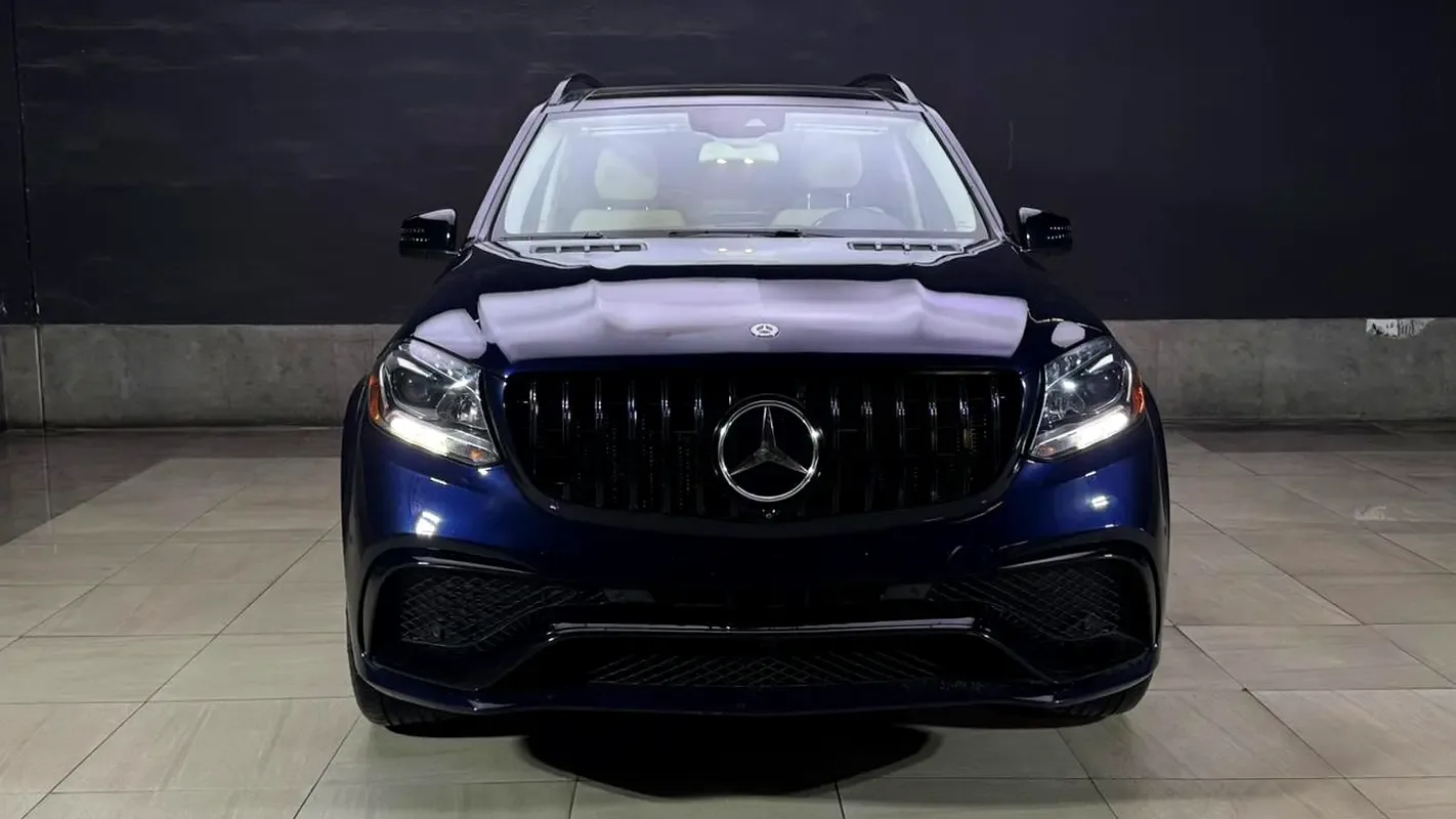 Mercedes-Benz GLS 3.0 AT (367 حصان) - 3