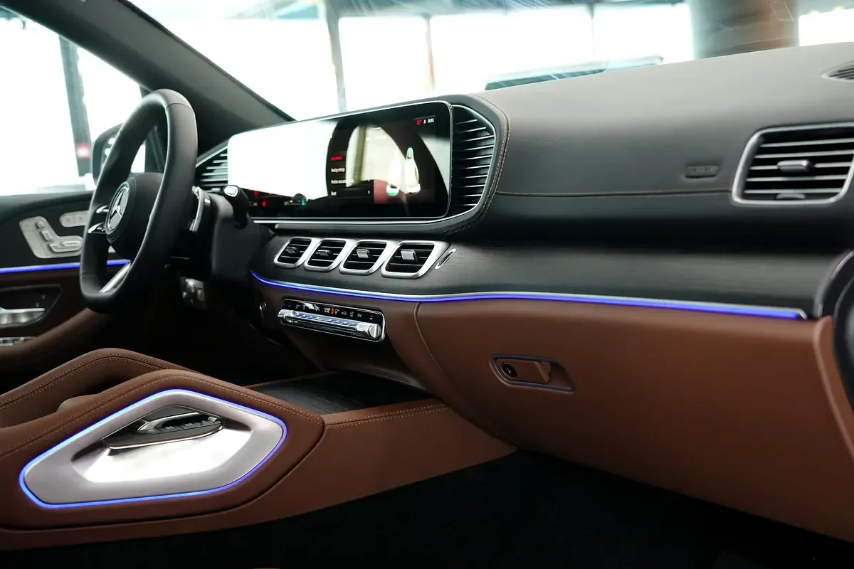 Mercedes-Benz GLS 3.0 AT AWD (367 hp) - 11