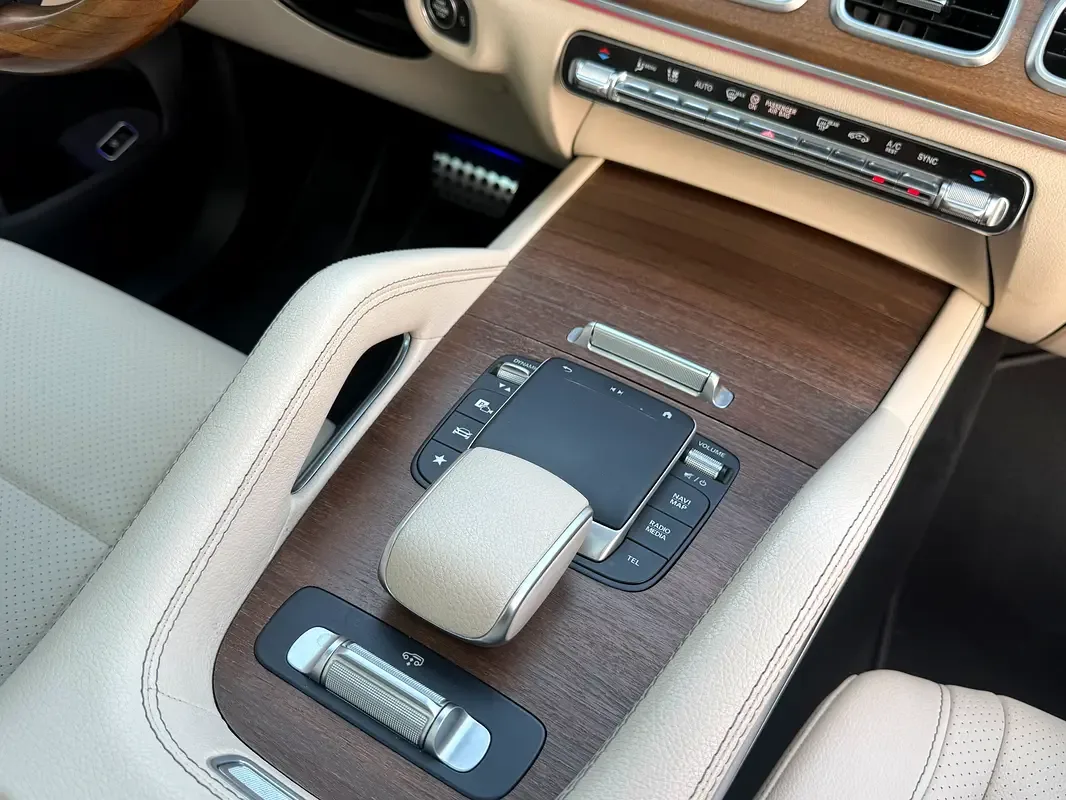 Mercedes-Benz GLS 450 9G-Tronic 4Matic (367 حصان) - 11