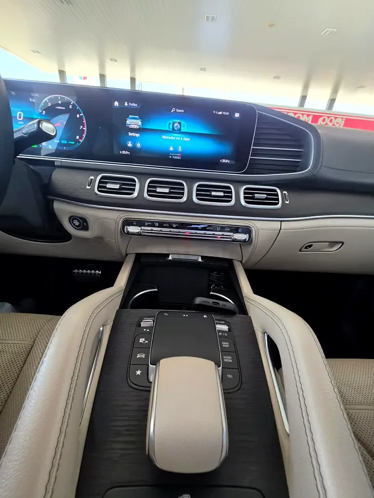 Mercedes-Benz GLS 450 9G-Tronic 4Matic (367 حصان) - 4