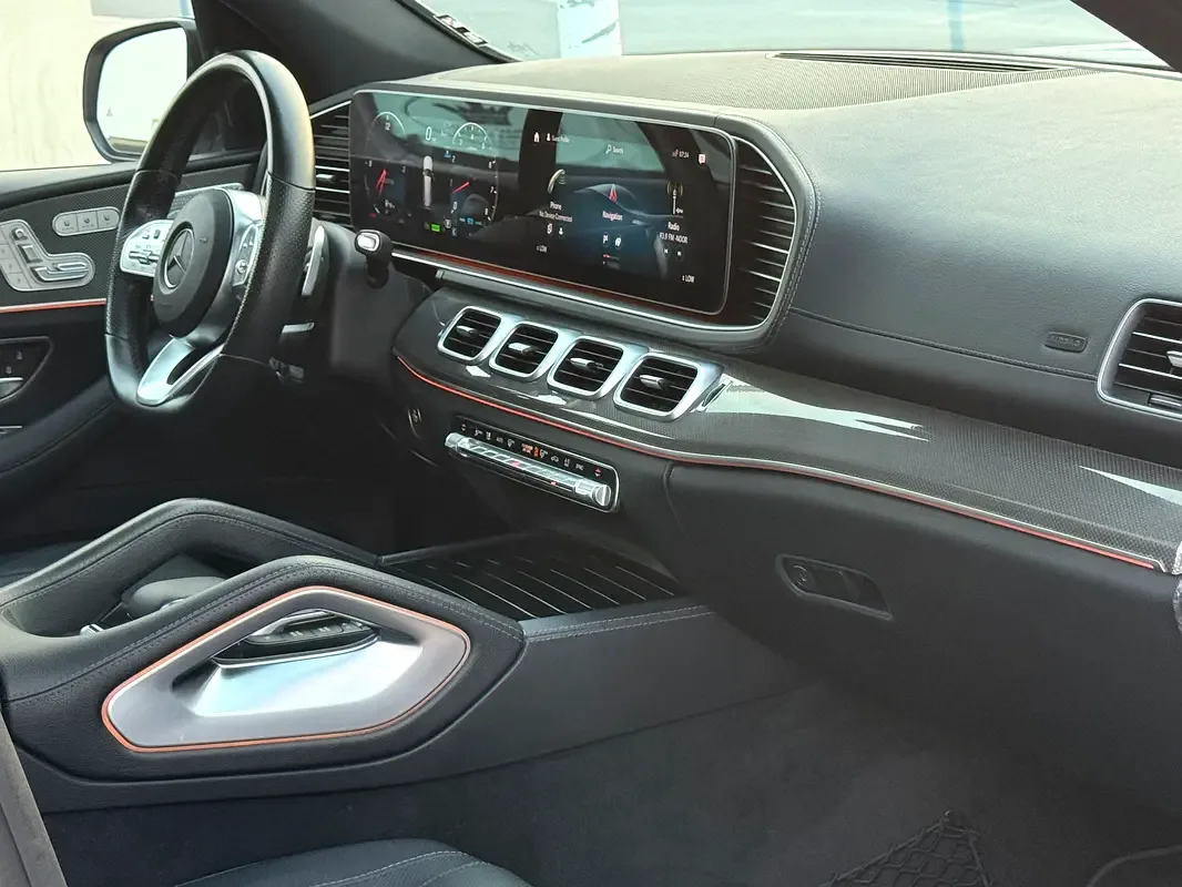 Mercedes-Benz GLS 580 9G-Tronic 4Matic (489 حصان) - 10