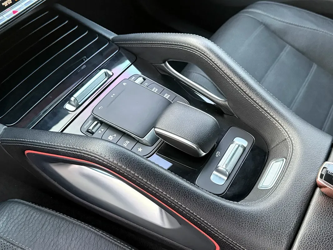 Mercedes-Benz GLS 580 9G-Tronic 4Matic (489 حصان) - 11