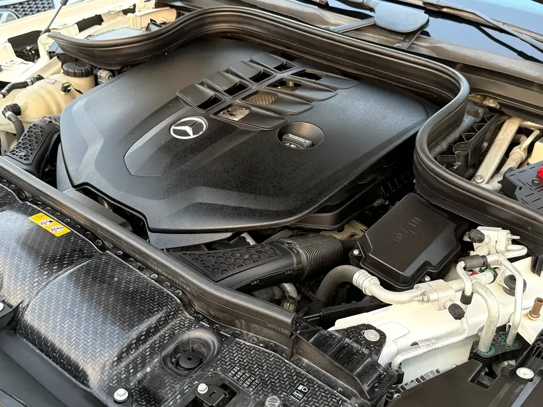 Mercedes-Benz GLS 580 9G-Tronic 4Matic (489 حصان) - 19