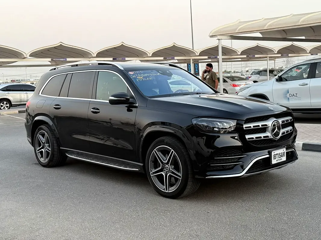 Mercedes-Benz GLS 580 9G-Tronic 4Matic (489 حصان) - 2