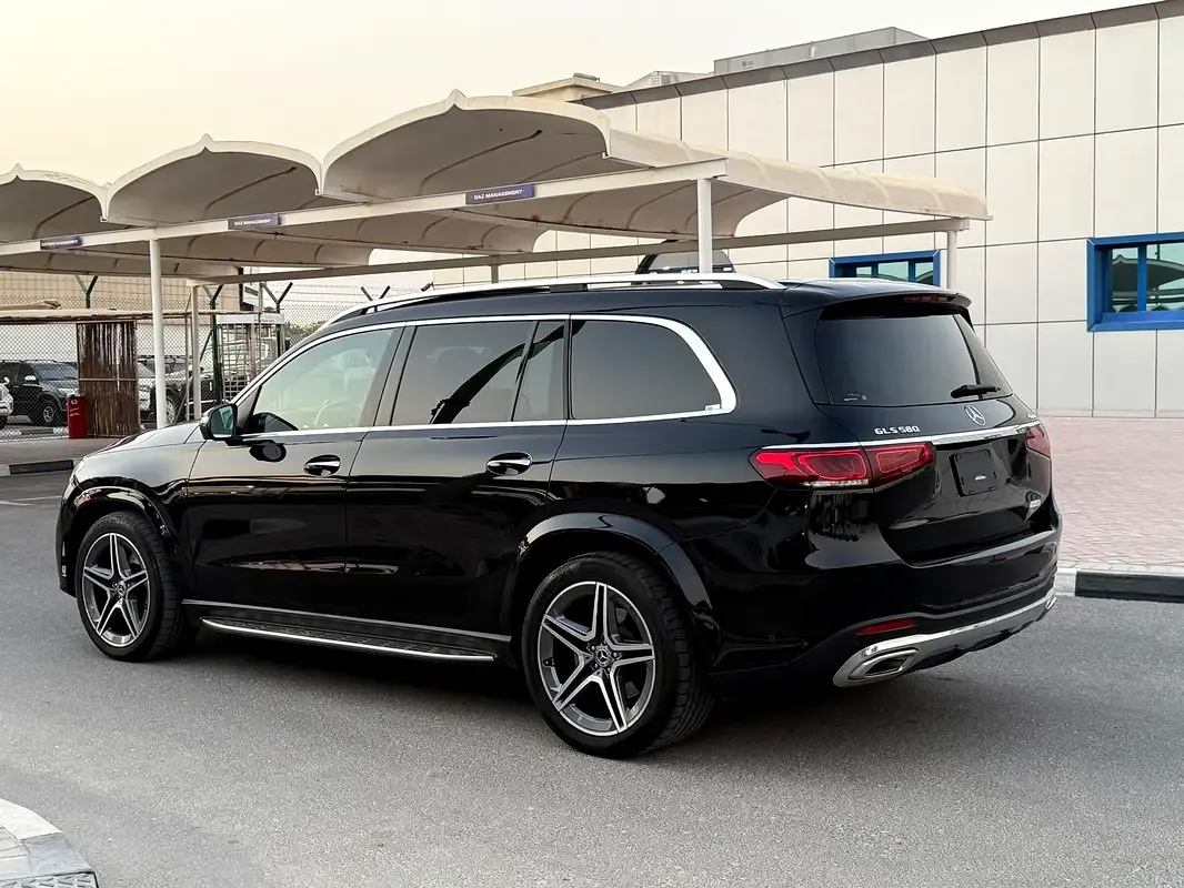 Mercedes-Benz GLS 580 9G-Tronic 4Matic (489 حصان) - 6
