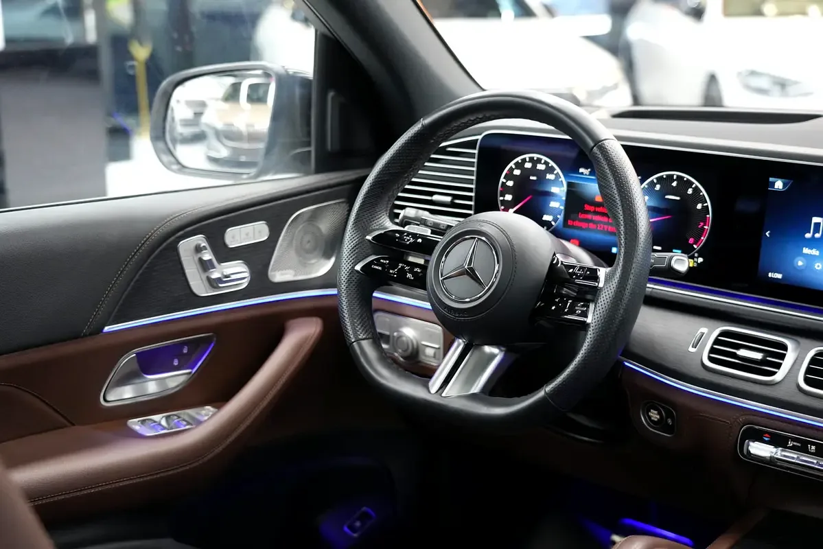Mercedes-Benz GLS 580 9G-Tronic 4Matic (489 hp) - 9