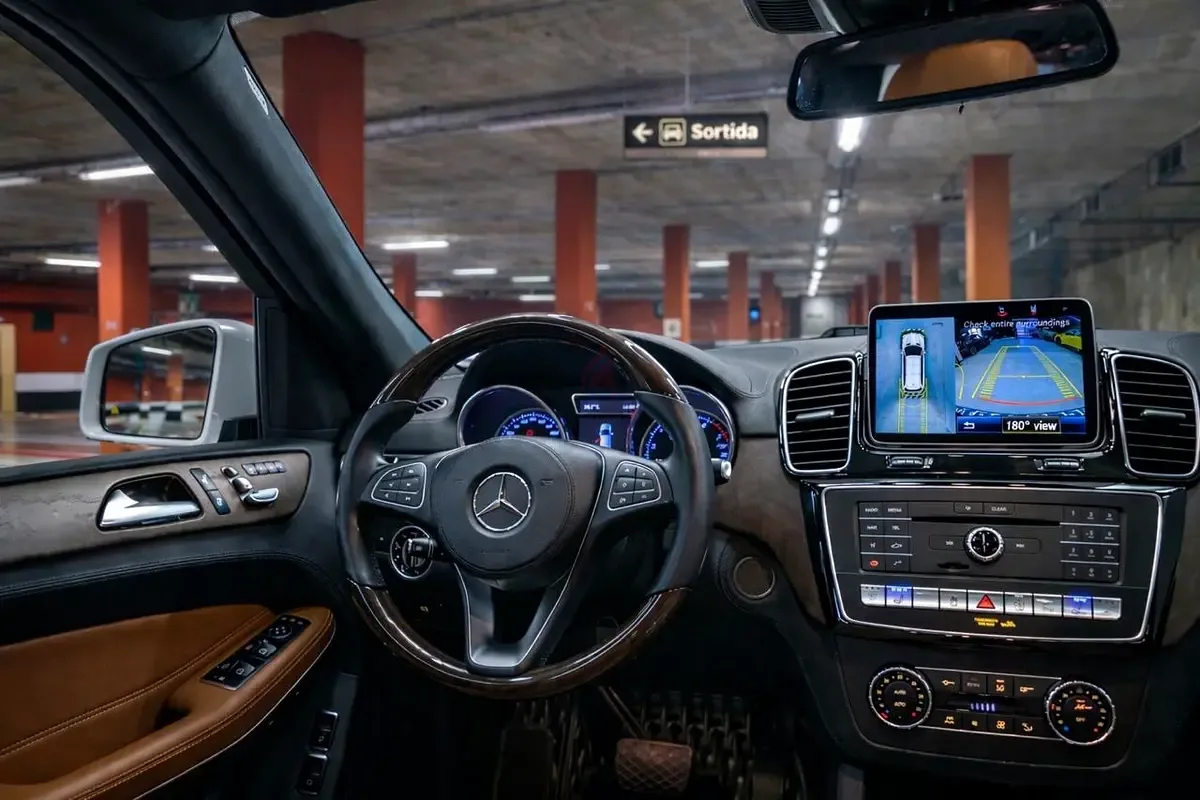 Mercedes-Benz GLS GLS 500 4MATIC 9G-TRONIC (455 حصان) - 6