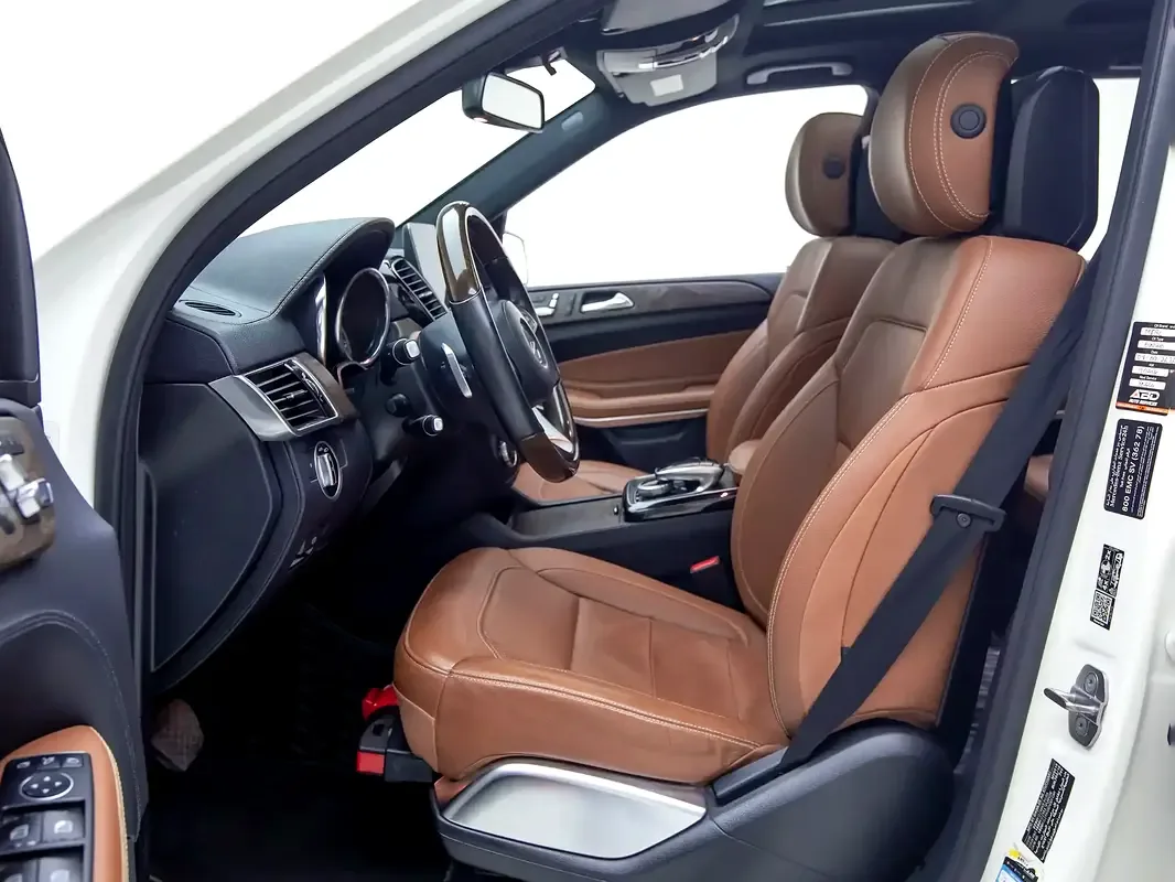 Mercedes-Benz GLS GLS 500 4MATIC 9G-TRONIC (455 حصان) - 9