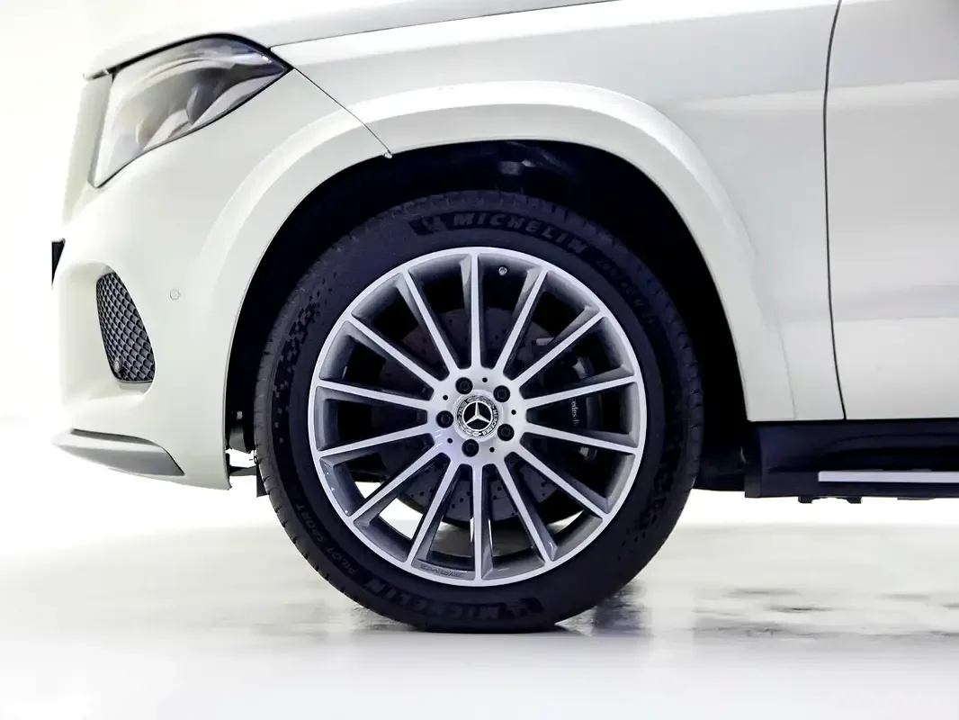 Mercedes-Benz GLS GLS 500 4MATIC 9G-TRONIC (455 حصان) - 20
