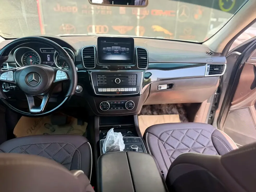 Mercedes-Benz GLS GLS 500 4MATIC 9G-TRONIC (455 hp) - 3