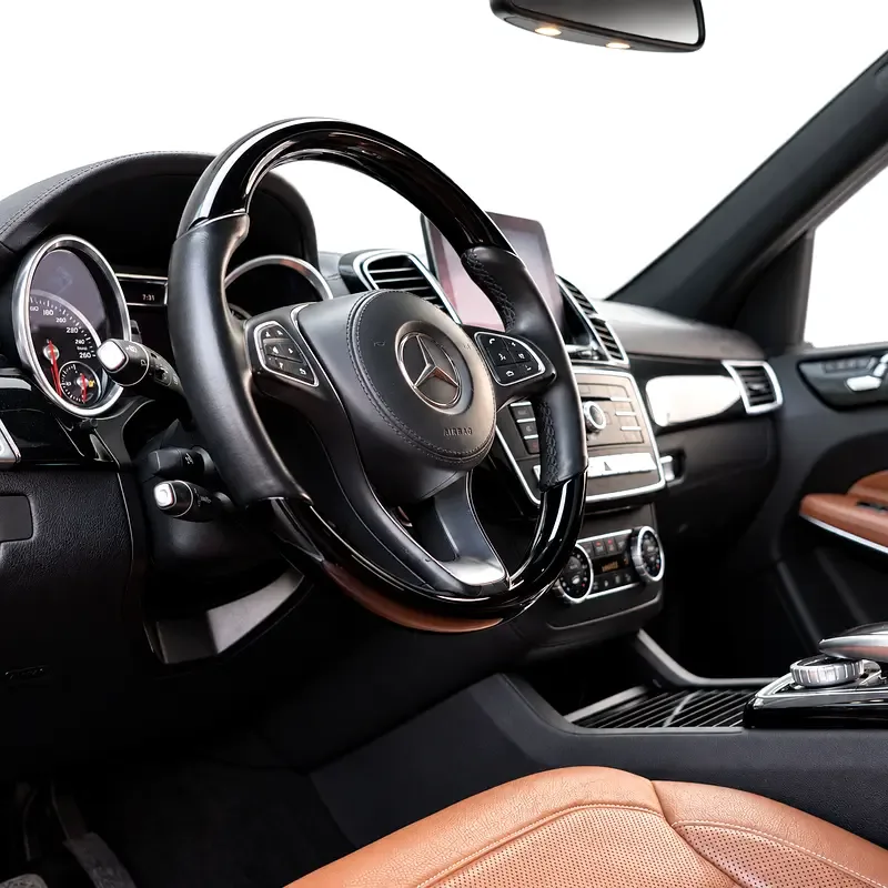 Mercedes-Benz GLS GLS 500 4MATIC 9G-TRONIC (455 حصان) - 7