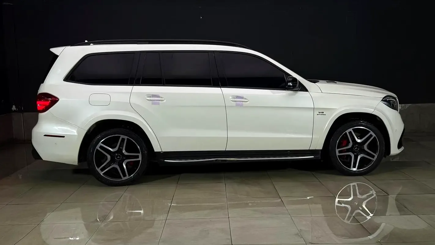 Mercedes-Benz GLS GLS 63 4MATIC 7G-TRONIC PLUS (585 حصان) - 9