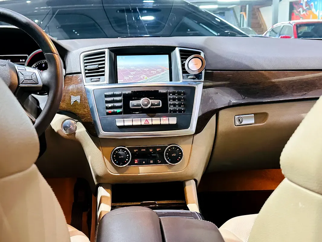 Mercedes-Benz M-Class ML 350 7G-Tronic 4Matic (272 hp) - 12