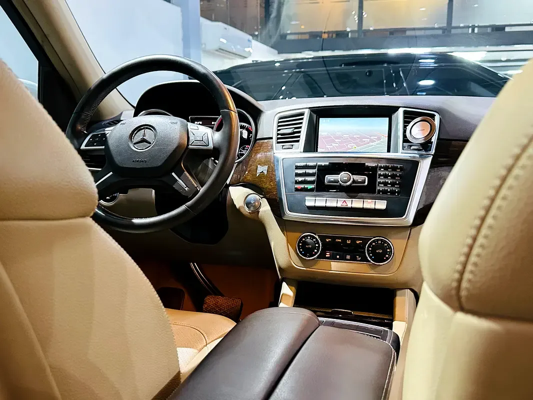 Mercedes-Benz M-Class ML 350 7G-Tronic 4Matic (272 hp) - 11