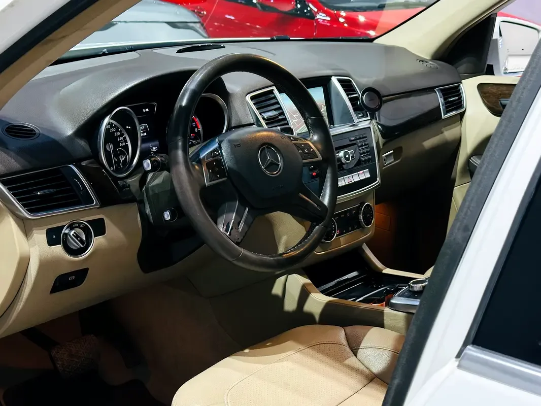 Mercedes-Benz M-Class ML 350 7G-Tronic 4Matic (272 hp) - 13