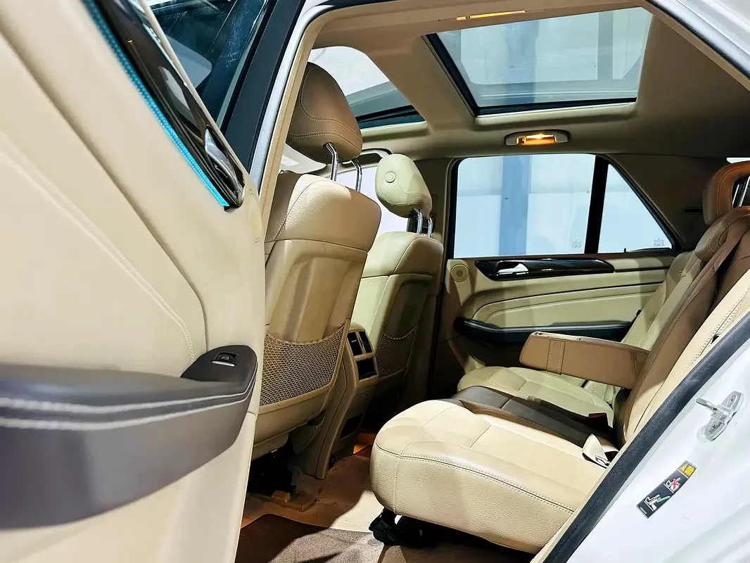 Mercedes-Benz M-Class ML 350 7G-Tronic 4Matic (272 hp) - 16