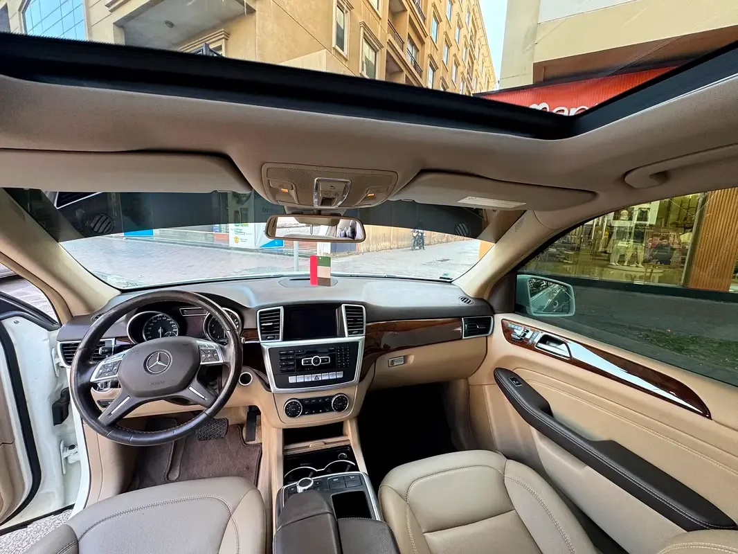 Mercedes-Benz M-Class ML 350 7G-Tronic 4Matic (272 hp) - 9