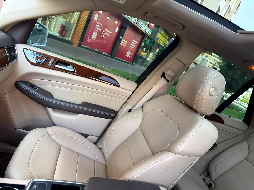 Mercedes-Benz M-Class ML 350 7G-Tronic 4Matic (272 hp) - 11