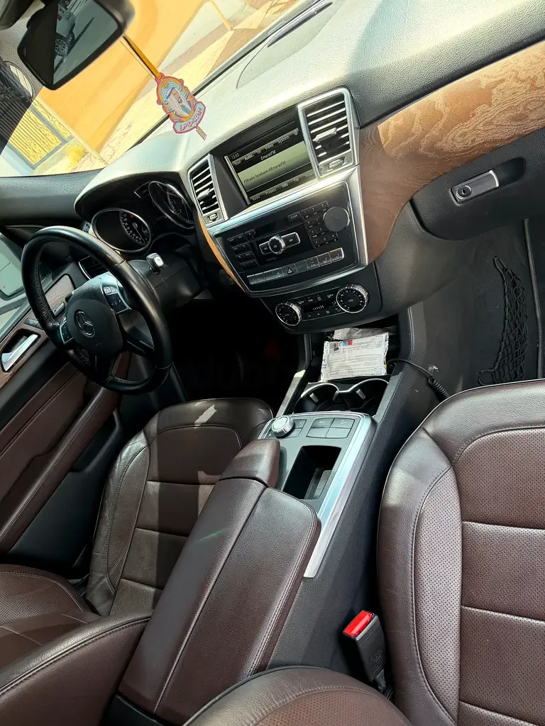 Mercedes-Benz M-Class ML 350 7G-Tronic 4Matic (272 حصان) - 2