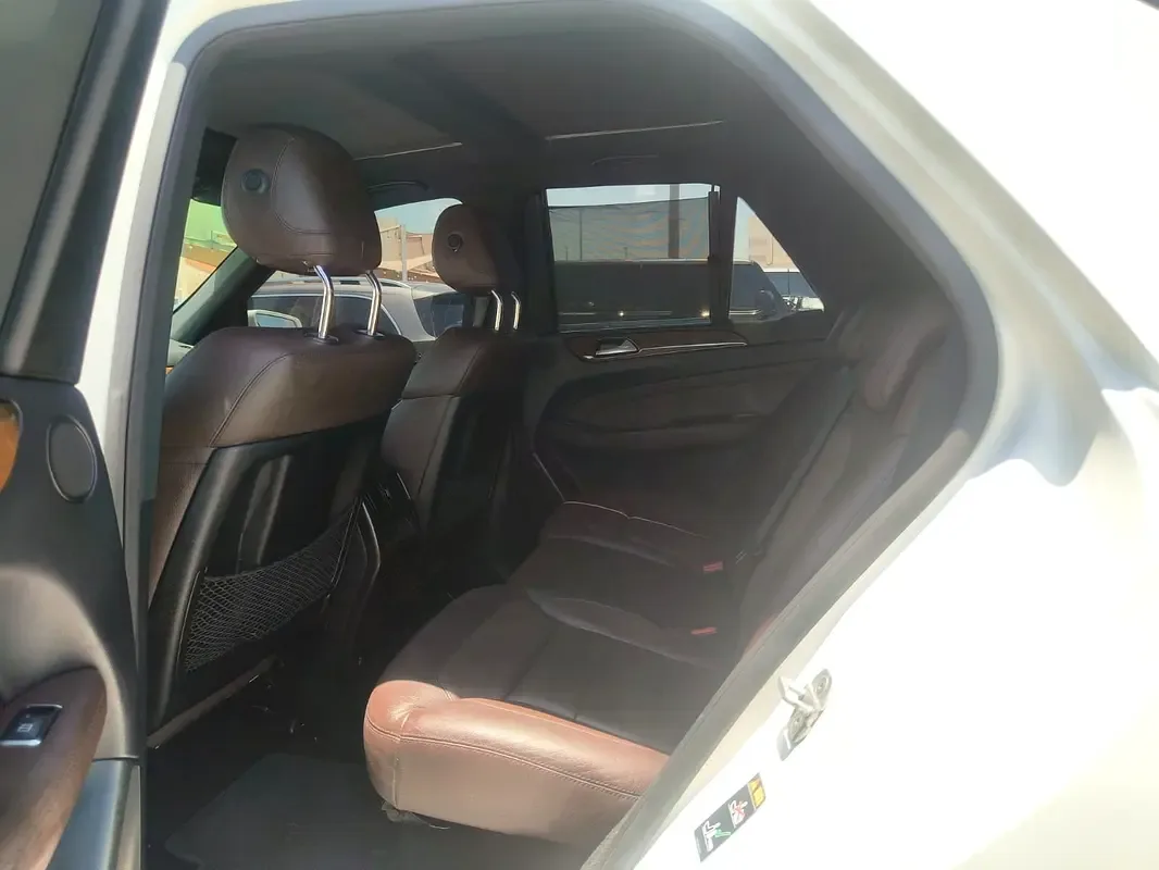 Mercedes-Benz M-Class ML 400 7G-Tronic Plus 4Matic (333 hp) - 12