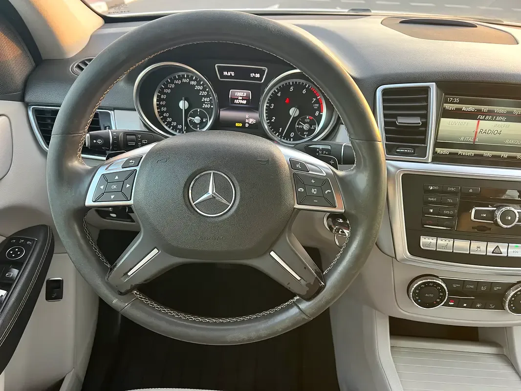 Mercedes-Benz M-Class ML 400 7G-Tronic Plus 4Matic (333 hp) - 10