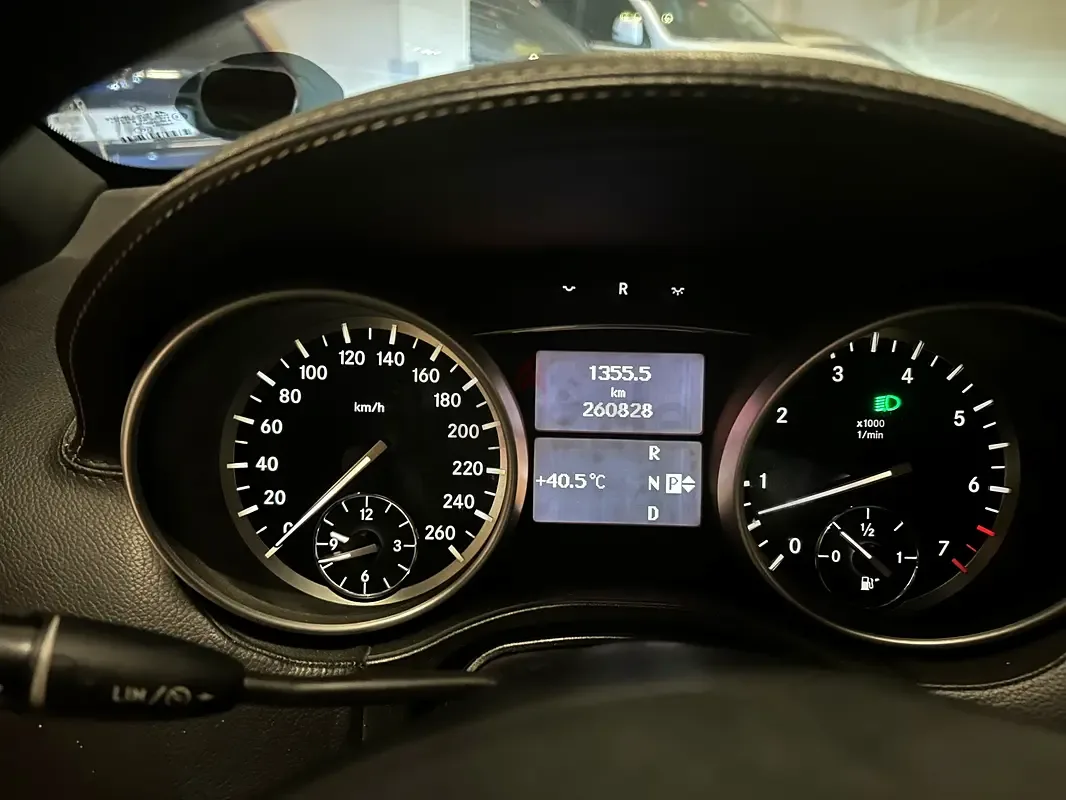 Mercedes-Benz M-Class ML 500 7G-Tronic (388 hp) - 6