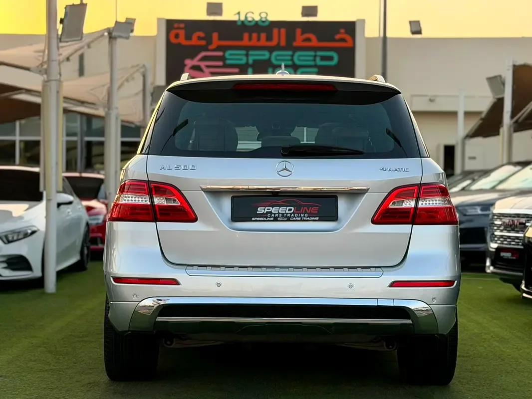 Mercedes-Benz M-Class ML 500 BlueEfficiency 7G-Tronic Plus 4Matic (408 حصان) - 4