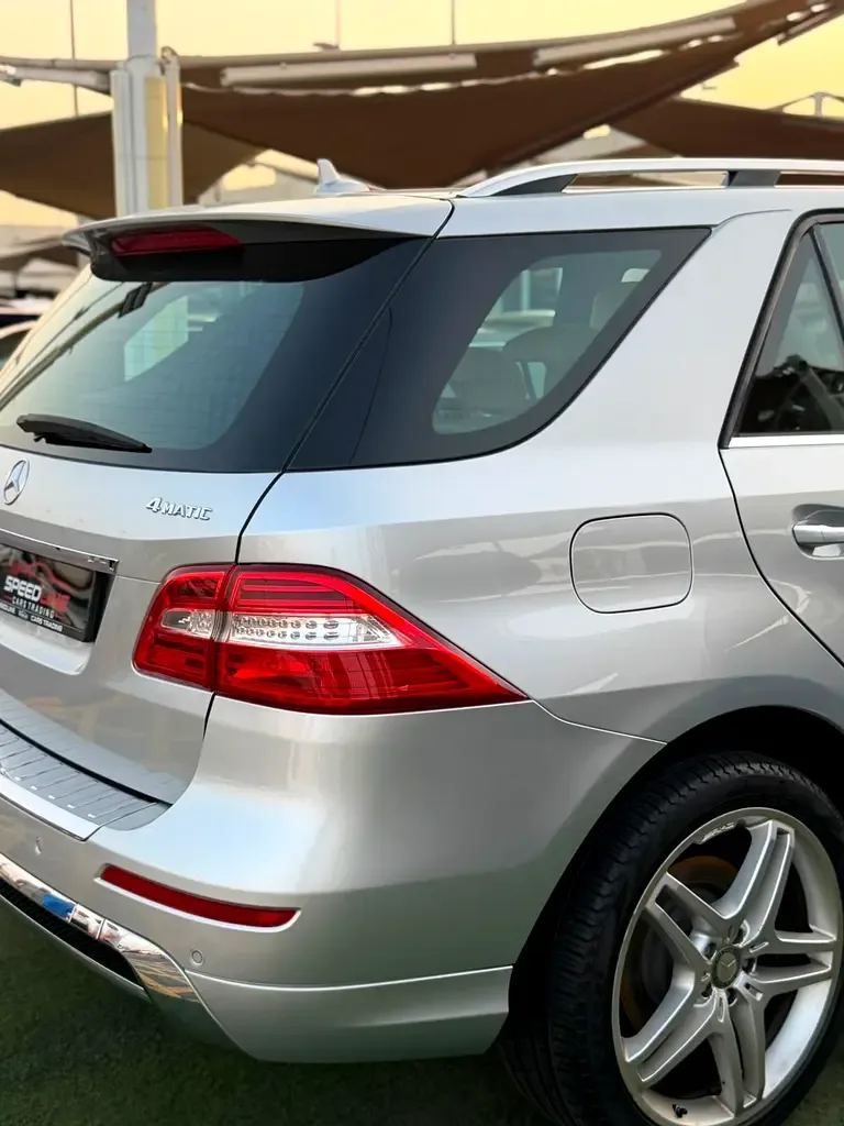 Mercedes-Benz M-Class ML 500 BlueEfficiency 7G-Tronic Plus 4Matic (408 حصان) - 7