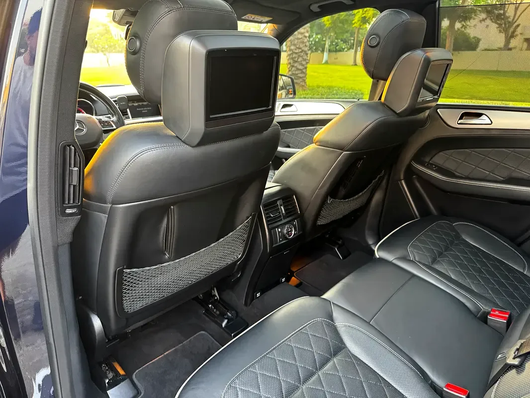 Mercedes-Benz M-Class ML 500 BlueEfficiency 7G-Tronic Plus 4Matic (408 hp) - 11