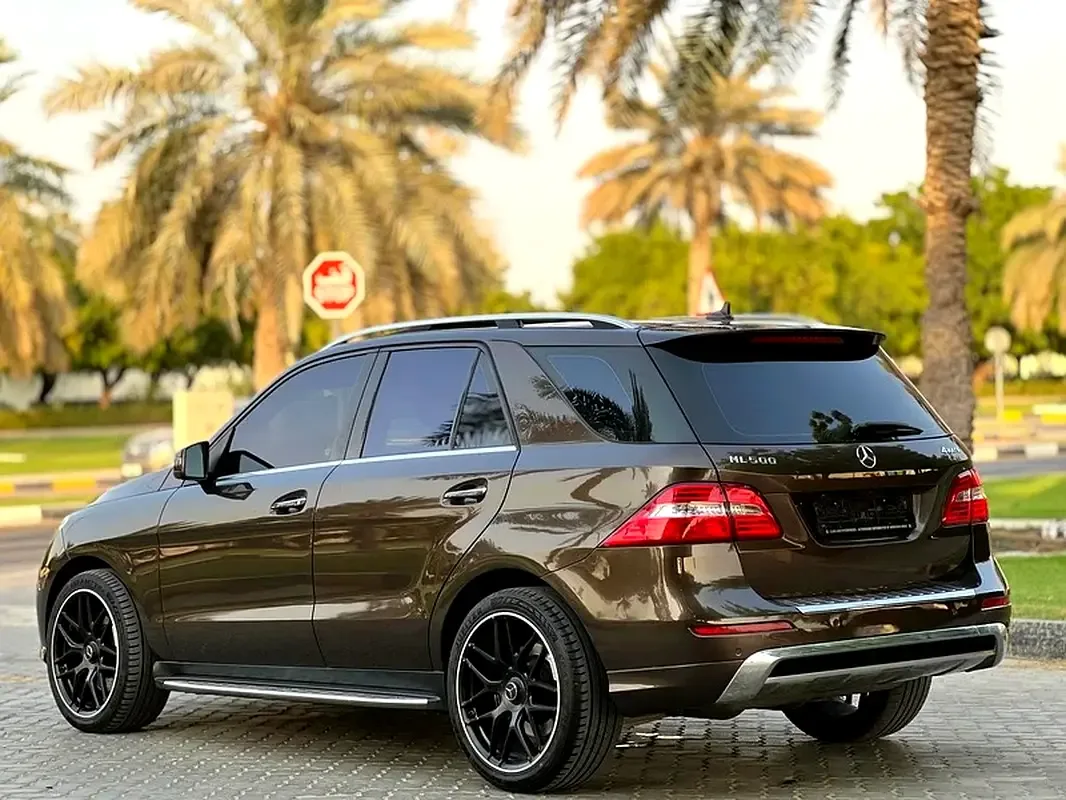 Mercedes-Benz M-Class ML 500 BlueEfficiency 7G-Tronic Plus 4Matic (408 hp) - 7