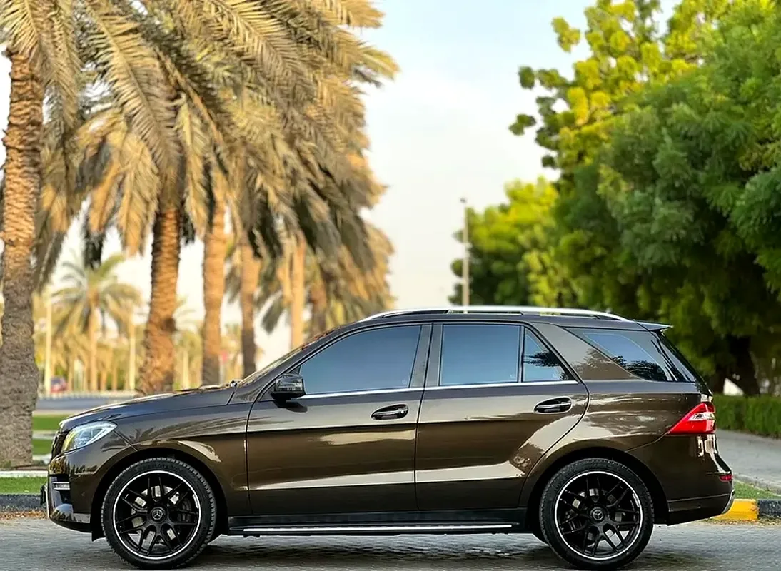 Mercedes-Benz M-Class ML 500 BlueEfficiency 7G-Tronic Plus 4Matic (408 hp) - 11