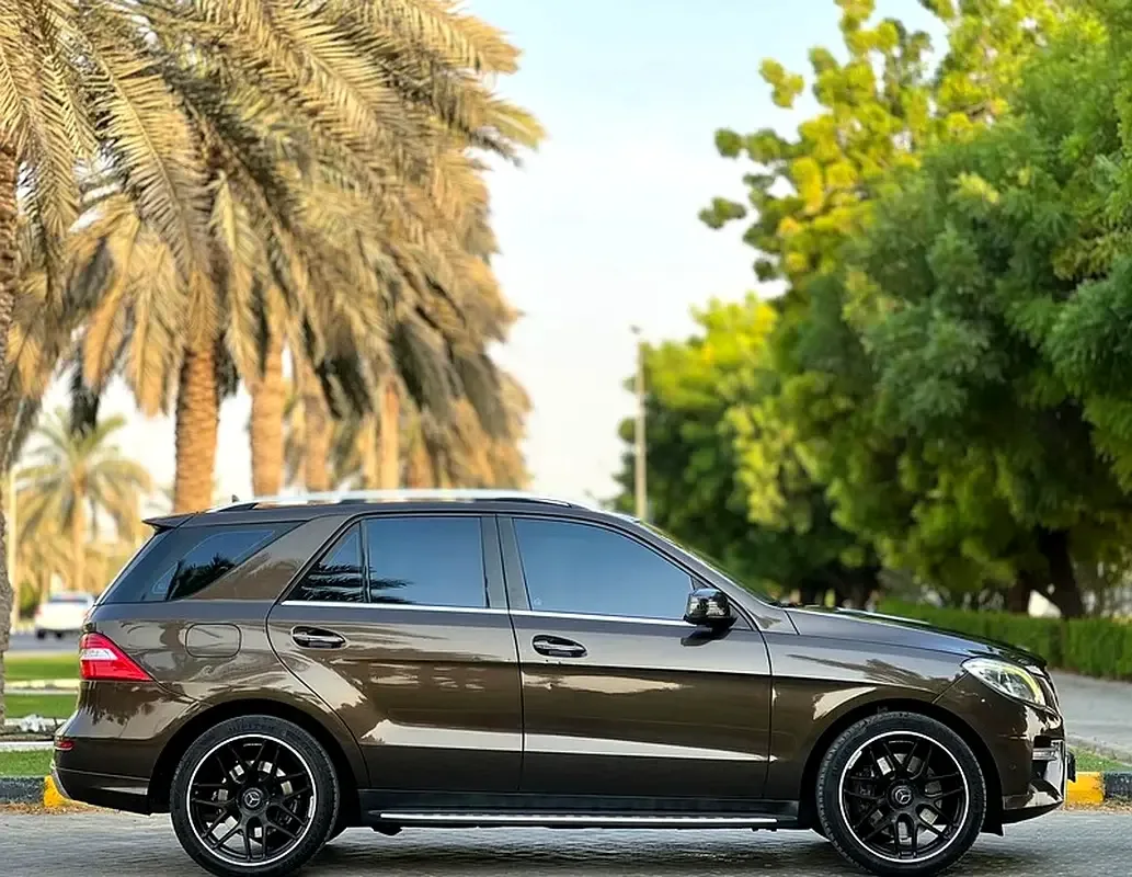 Mercedes-Benz M-Class ML 500 BlueEfficiency 7G-Tronic Plus 4Matic (408 hp) - 12