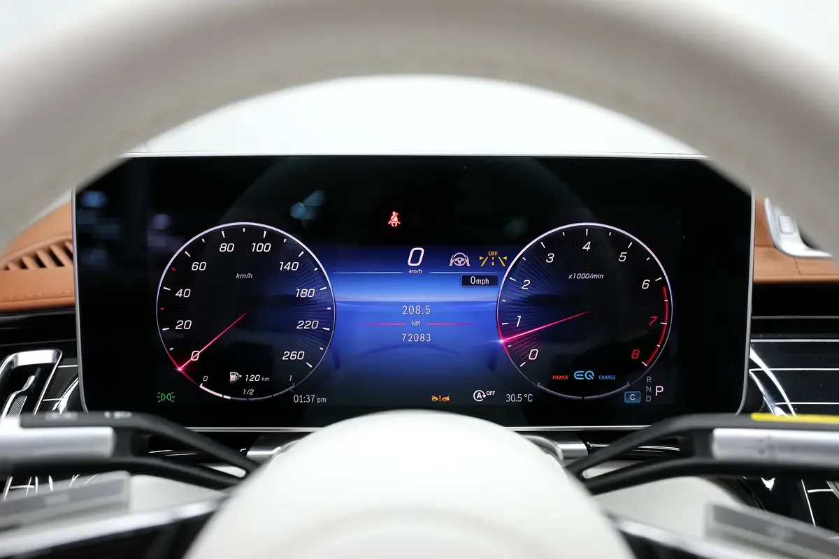 Mercedes-Benz S-Class 4.0 AT 4WD (489 حصان) - 17