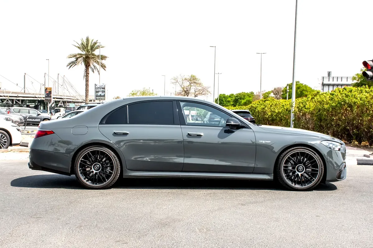 Mercedes-Benz S-Class 4.0 AT 4WD (503 حصان) - 4