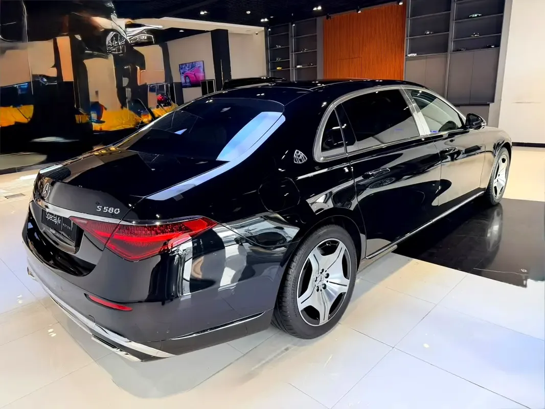 Mercedes-Benz S-Class 4.0 AT AWD (537 hp) - 3
