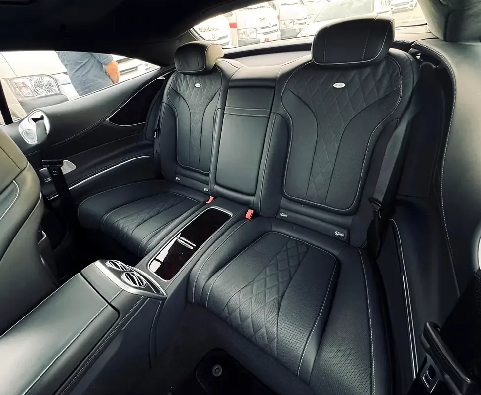 Mercedes-Benz S-Class 560 9G-Tronic 4Matic (469 حصان) - 12
