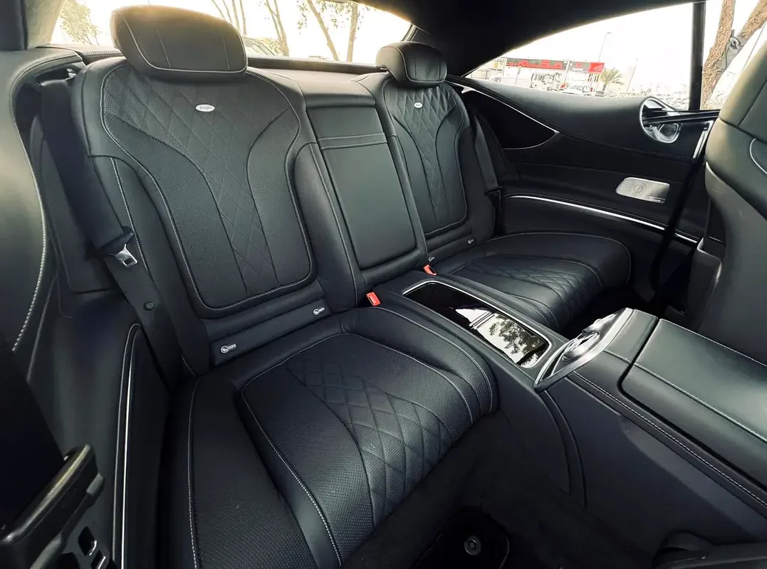 Mercedes-Benz S-Class 560 9G-Tronic 4Matic (469 حصان) - 16