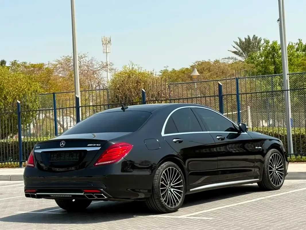 Mercedes-Benz S-Class S 400 7G-Tronic Plus long base (333 حصان) - 7