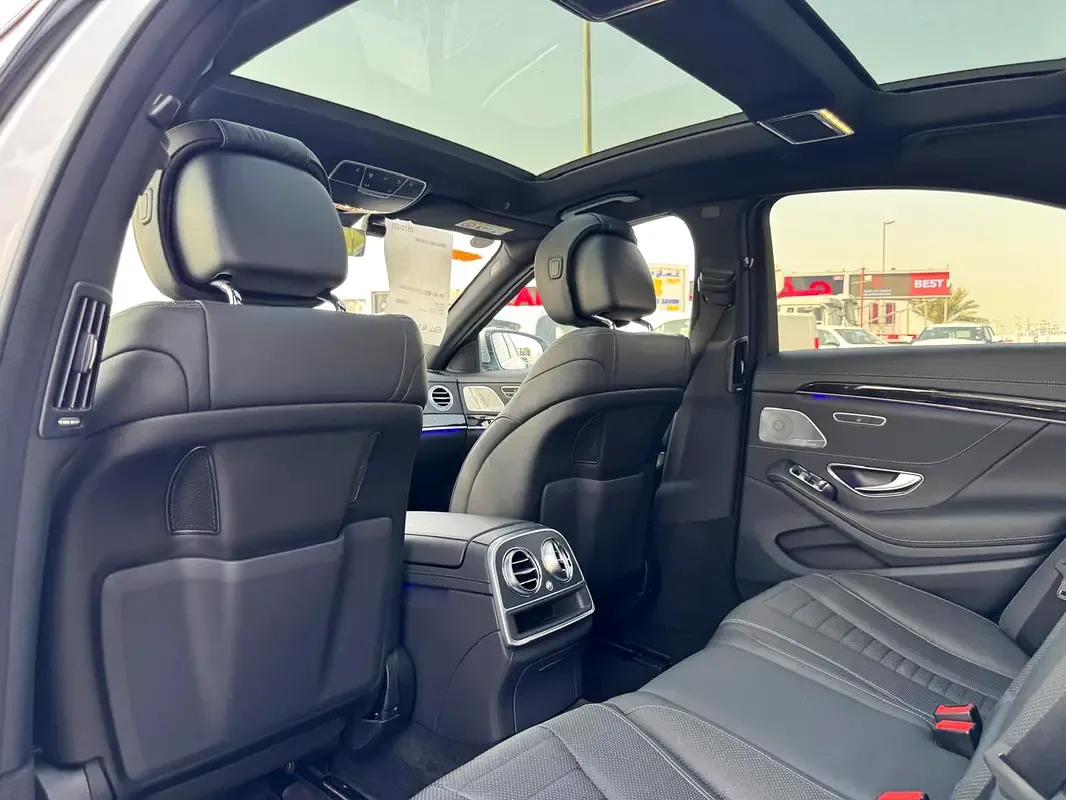Mercedes-Benz S-Class S 400 d 9G-Tronic 4Matic long base (340 حصان) - 10